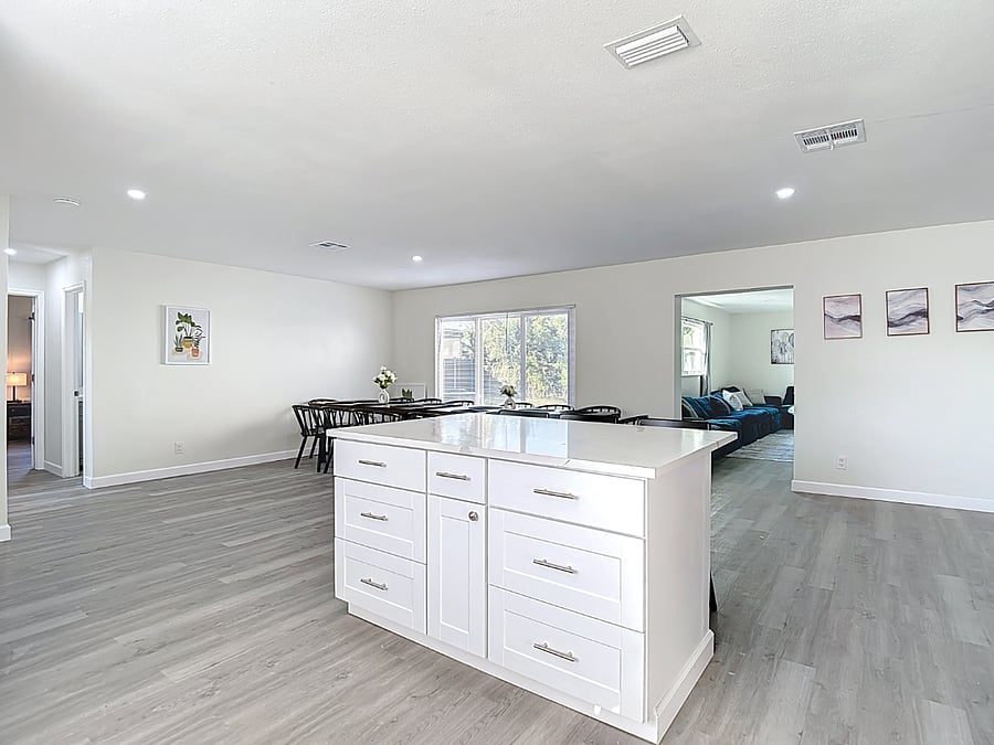 Furnished Finder property 989608_1 photo 6