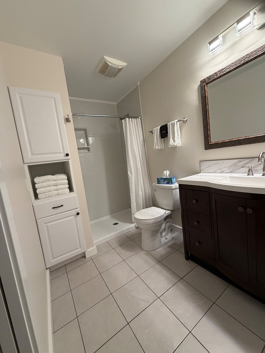 En suite bath