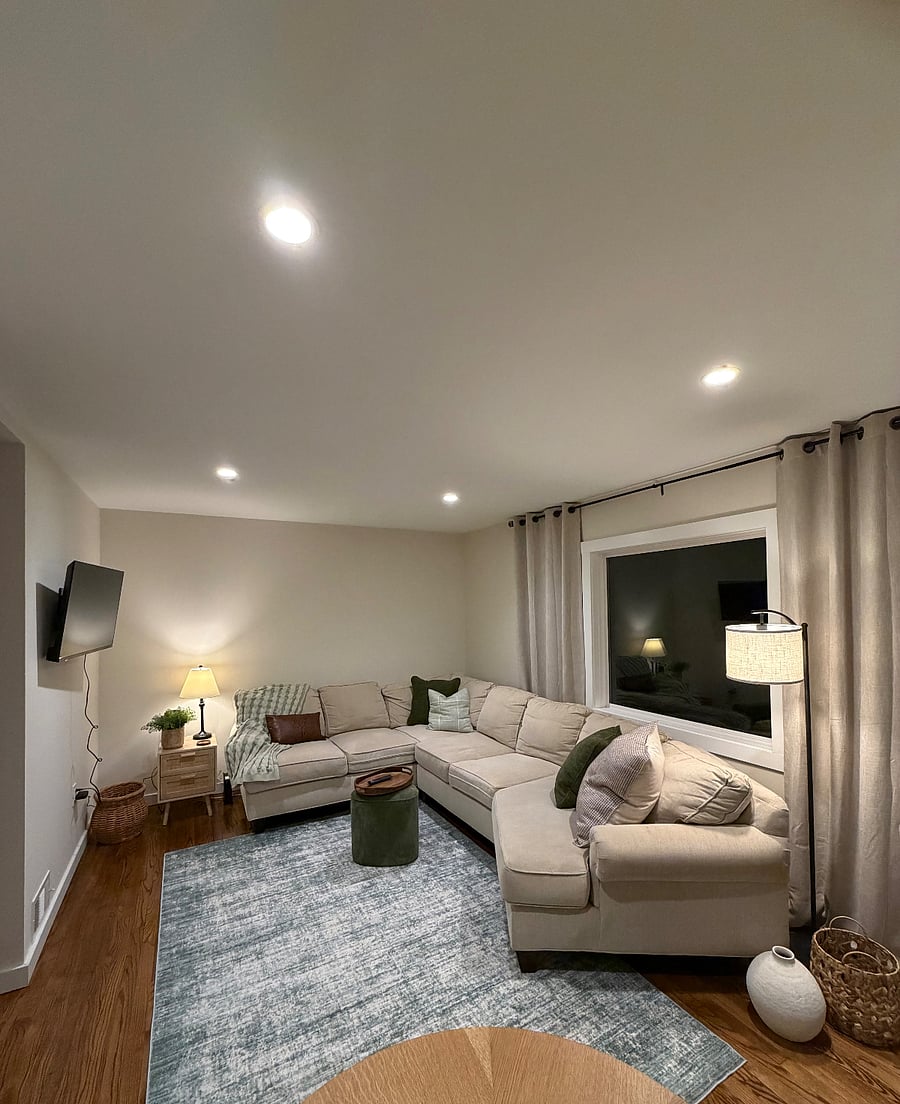 Main level living room