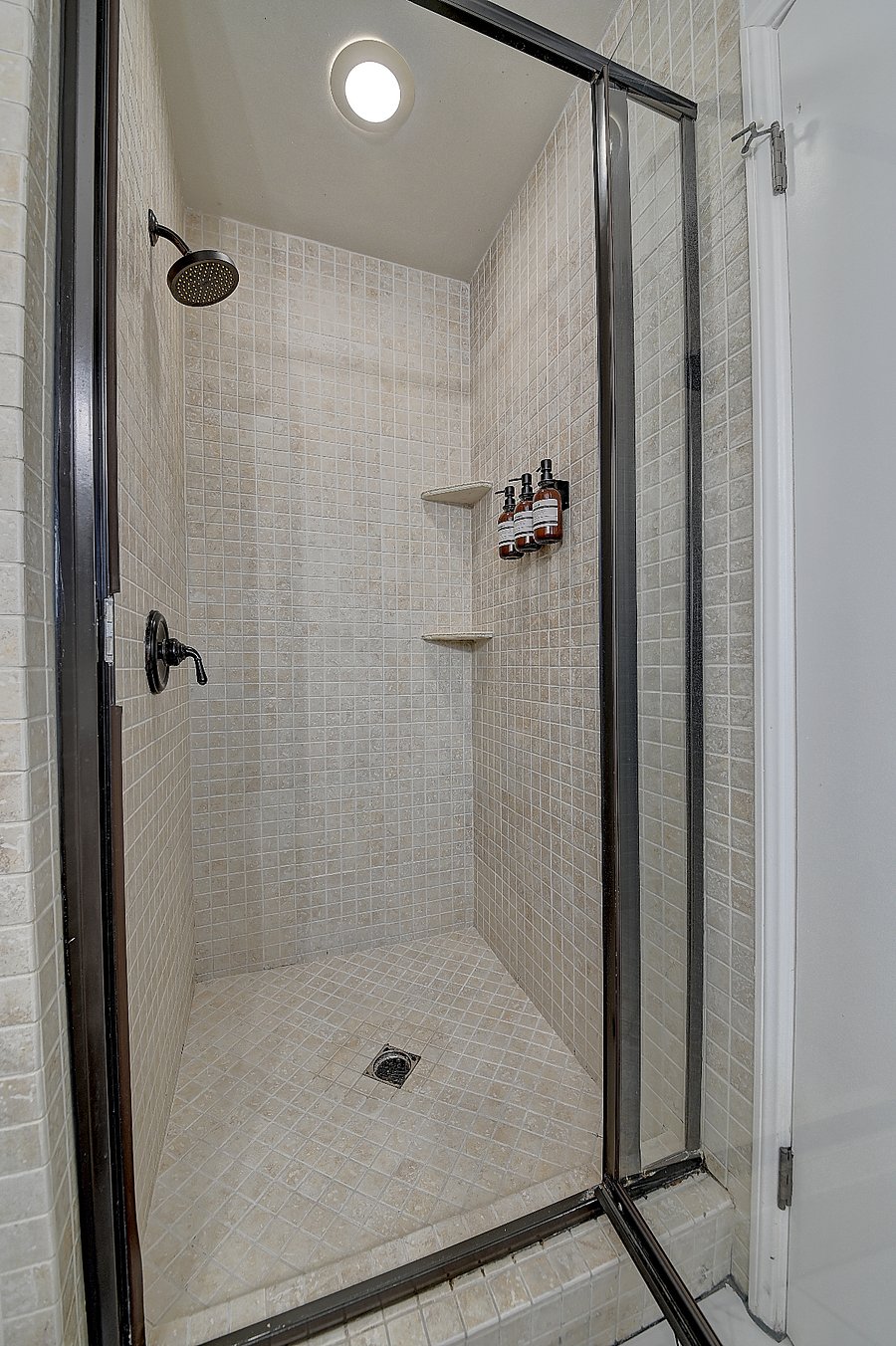 Furnished Finder property 989676_1 photo 14