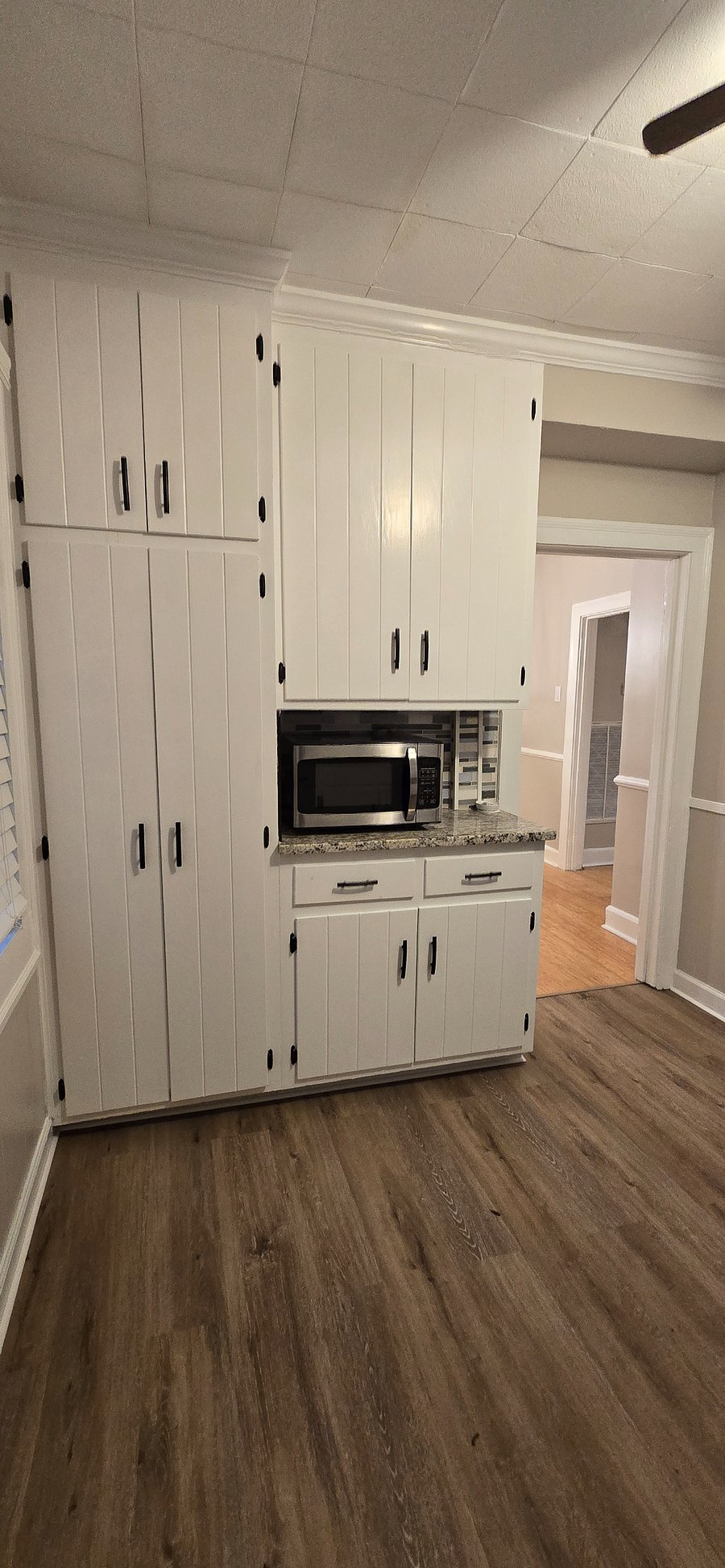 Kitchen pantry