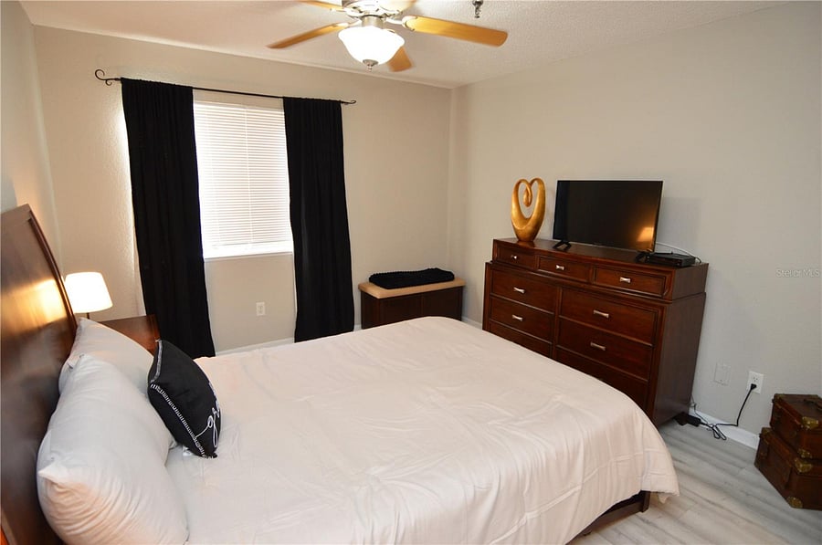 Furnished Finder property 989752_1 photo 25
