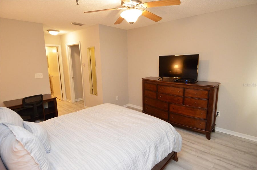 Furnished Finder property 989752_1 photo 41
