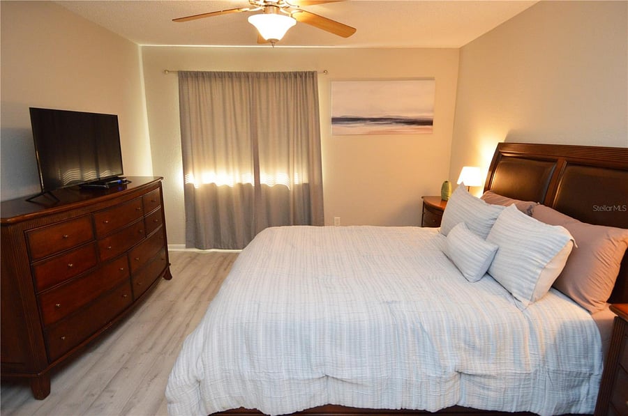 Furnished Finder property 989752_1 photo 37