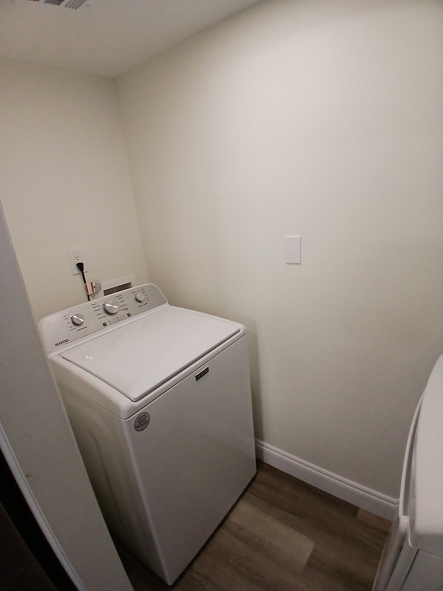 Furnished Finder property 989783_2 photo 25