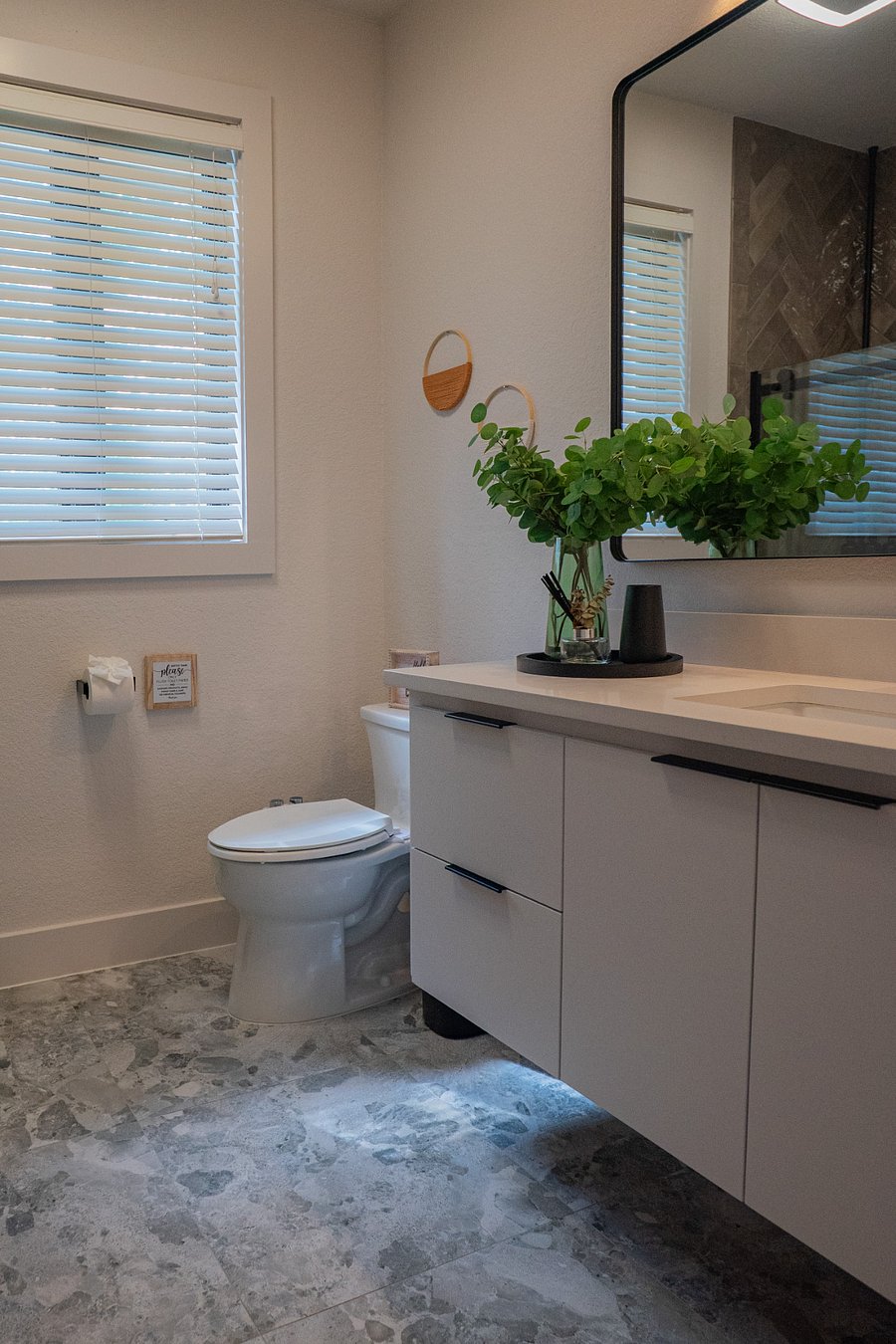 Bathroom with Modern Fixtures