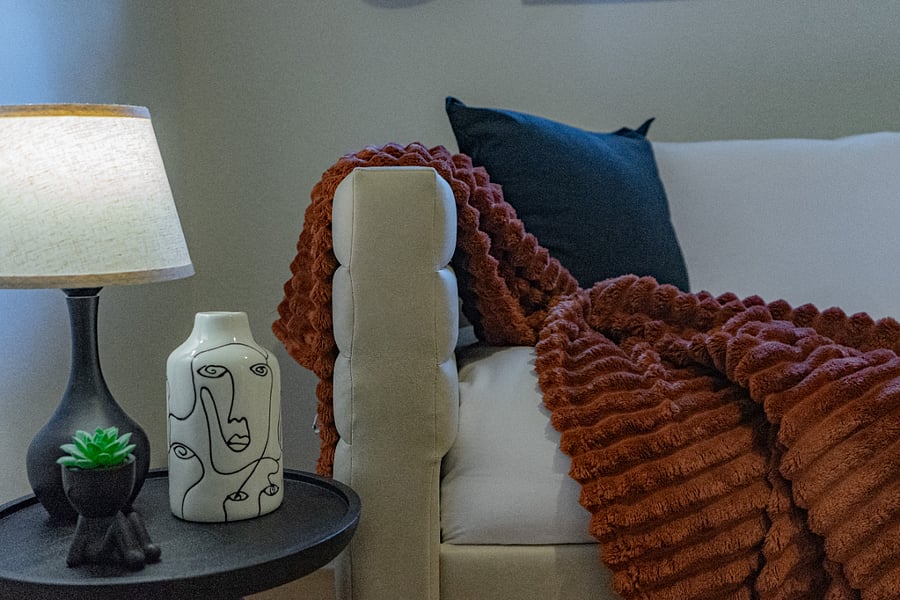 Decorative Table Lamp & Accent Pieces