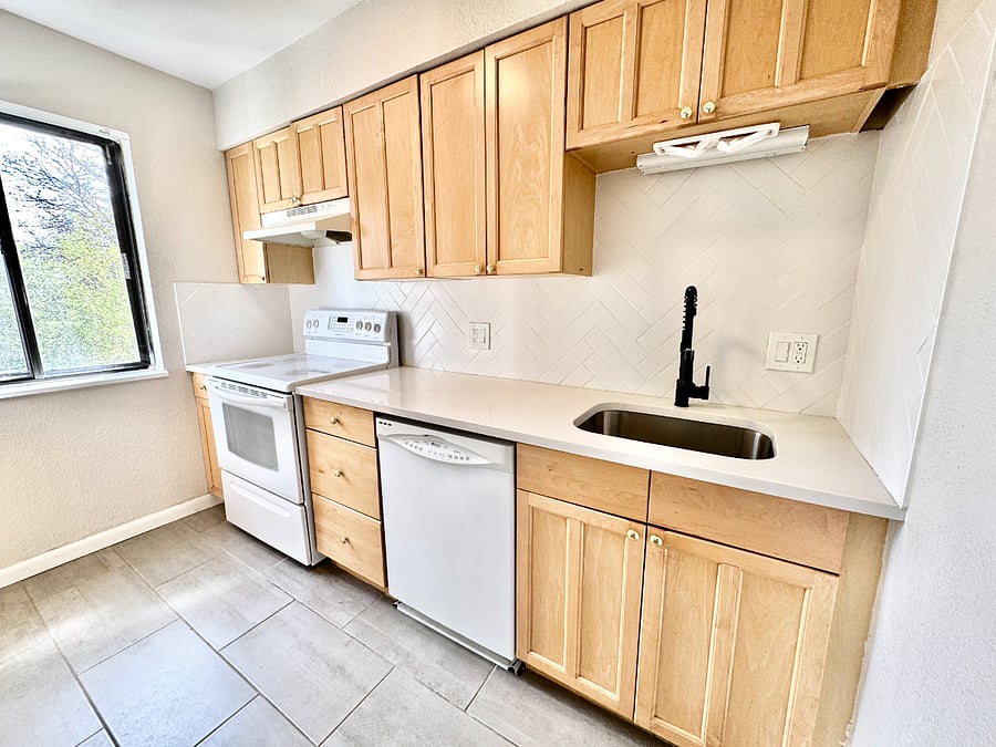 Furnished Finder property 989817_1 photo 10