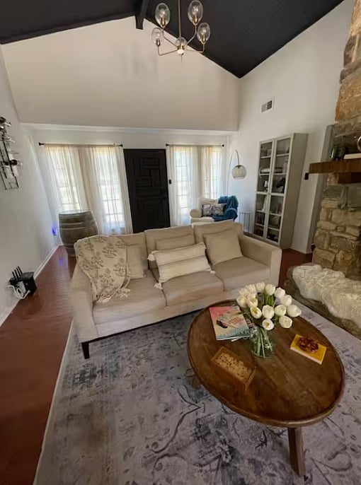 Furnished Finder property 989898_1 photo 9