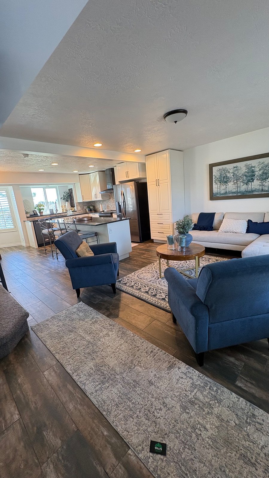 Shared common space off from kitchen