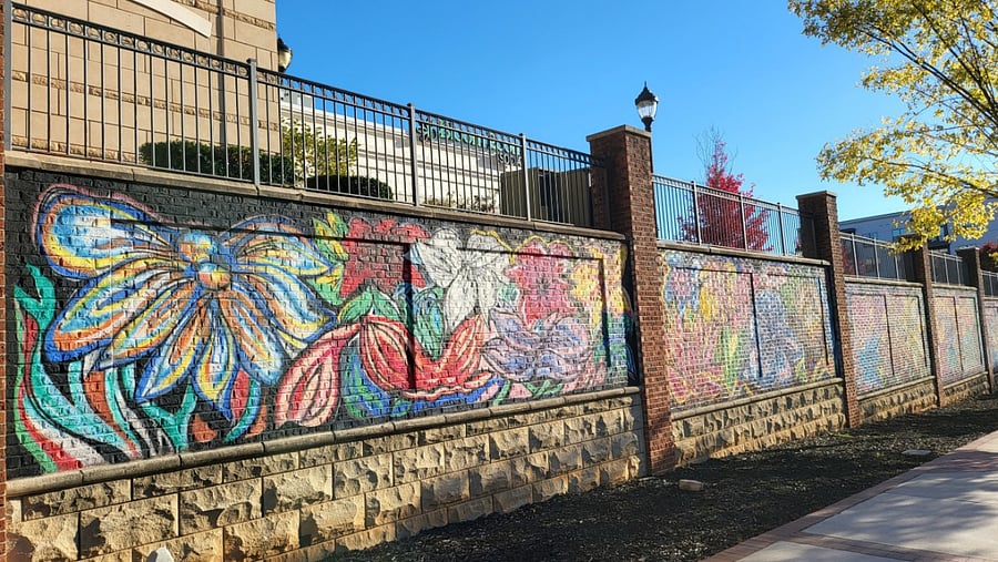 Suwanee Town Center 2.2ml w/restaurants, great walking paths, and a 12 ml trail.