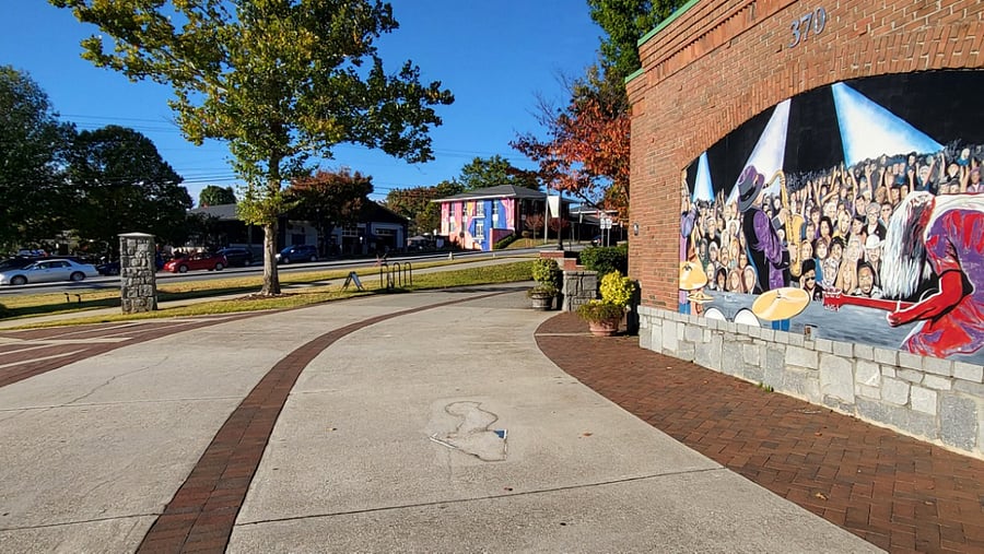 Suwanee Town Center 2.2ml w/restaurants, great walking paths, and a 12 ml trail.