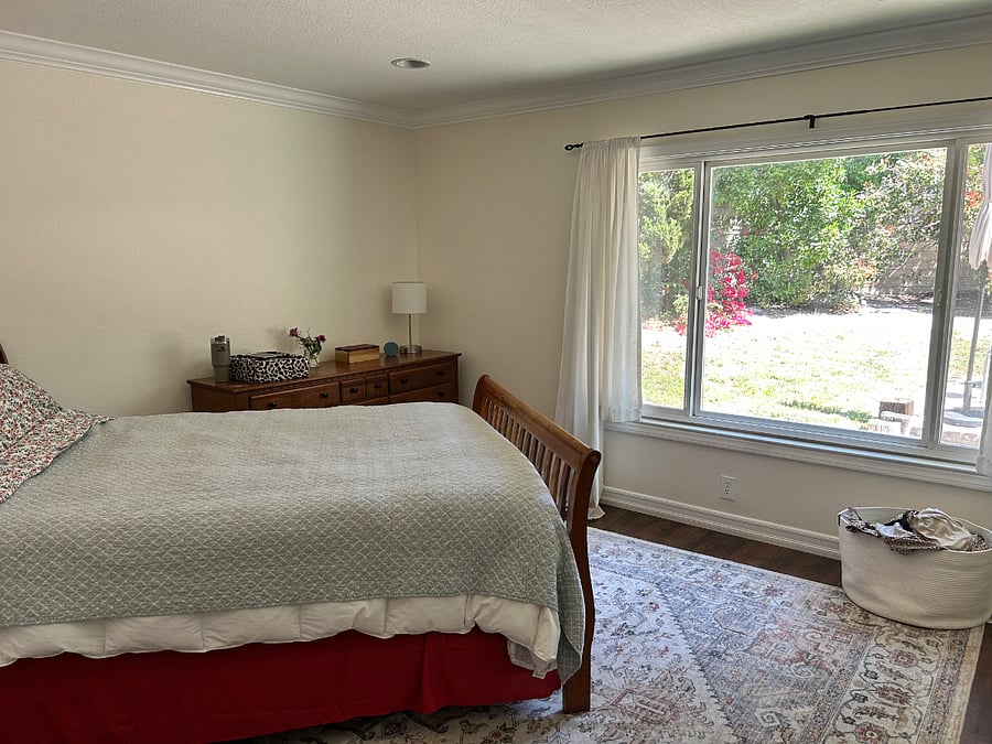 Master bedroom 
