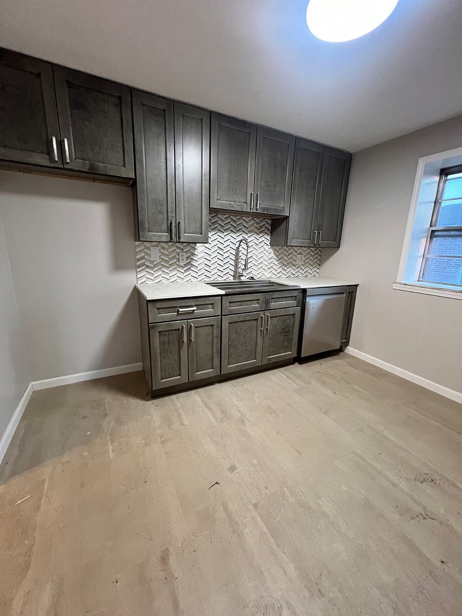 SECOND FLOOR KITCHENSE
