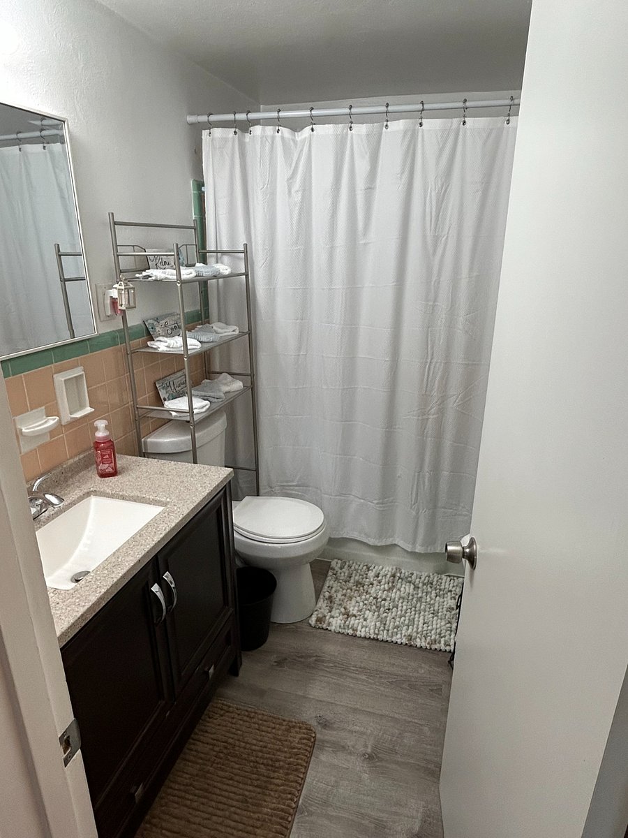 Furnished Finder property 990106_1 photo 8