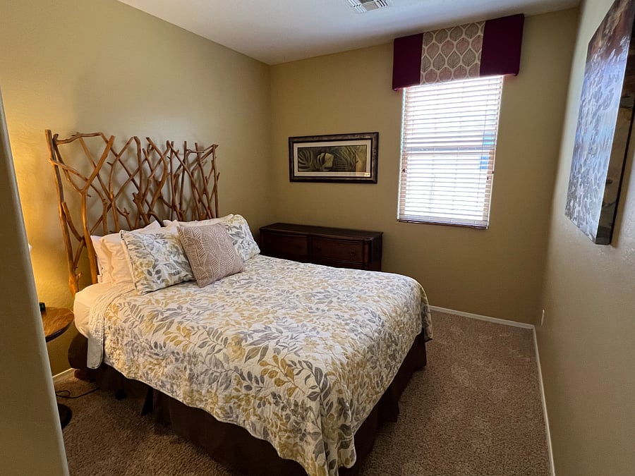 Second Bedroom- Queen Bed
