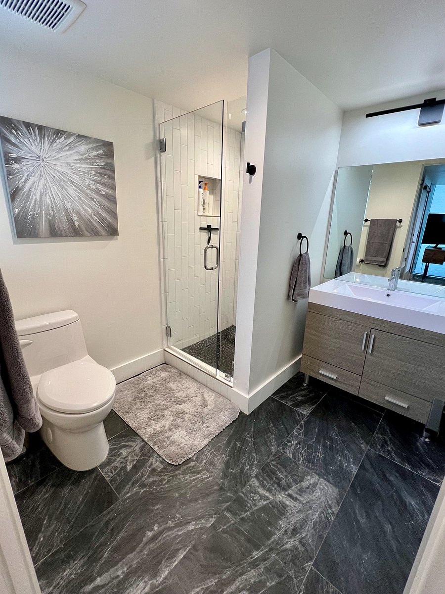 En-suite bathroom for entry level bedroom
