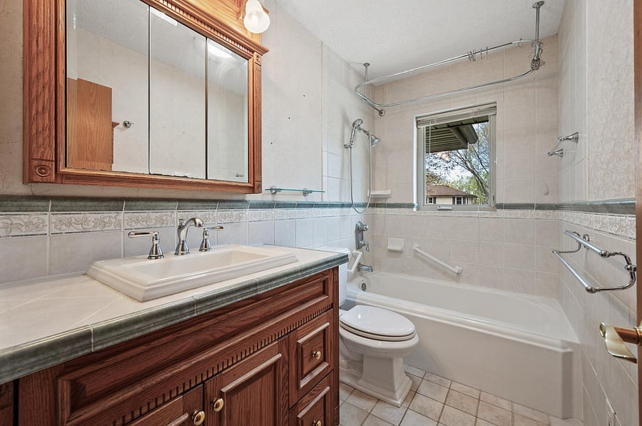 Main level bathroom.