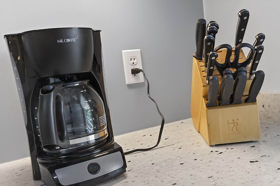 Kitchen amenities
