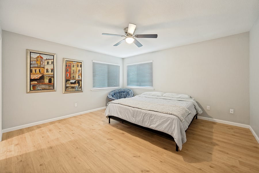 Furnished Finder property 990200_1 photo 9