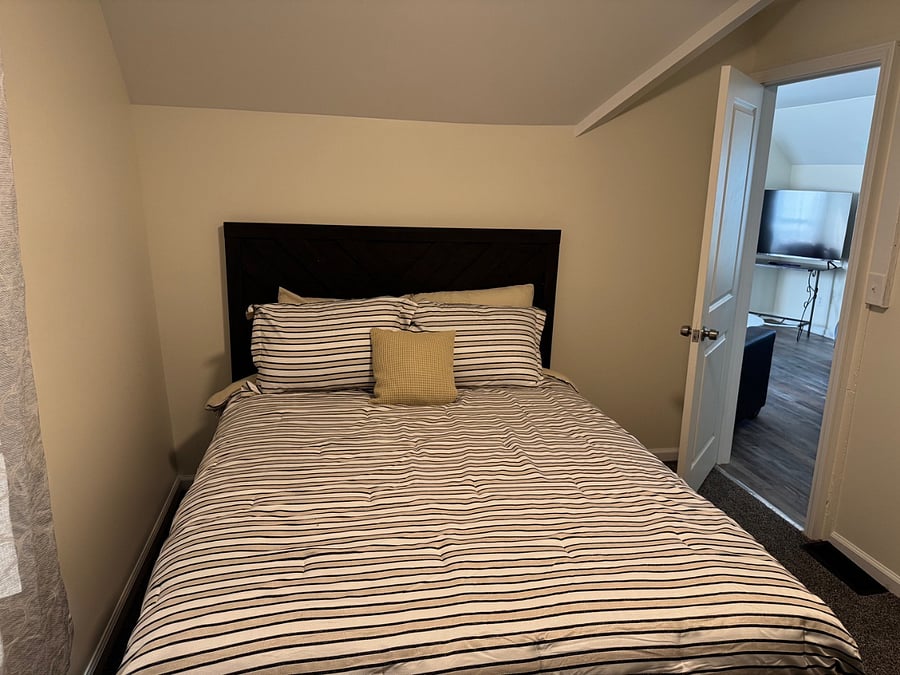 Furnished Finder property 990279_2 photo 9