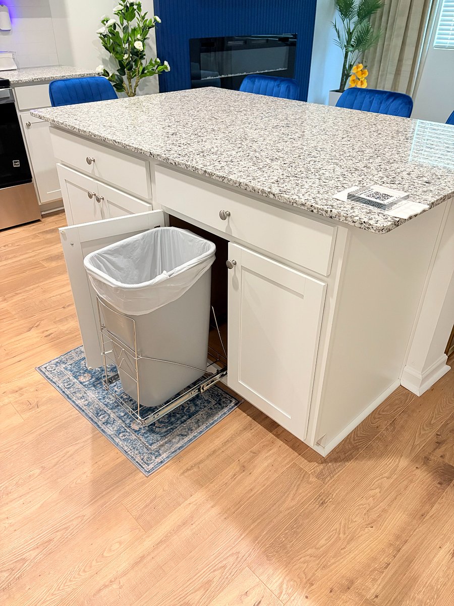 Trash can Kitchen