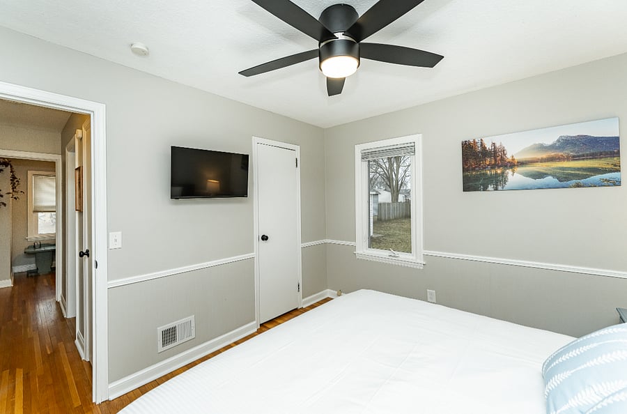 King bedroom- 1st floor