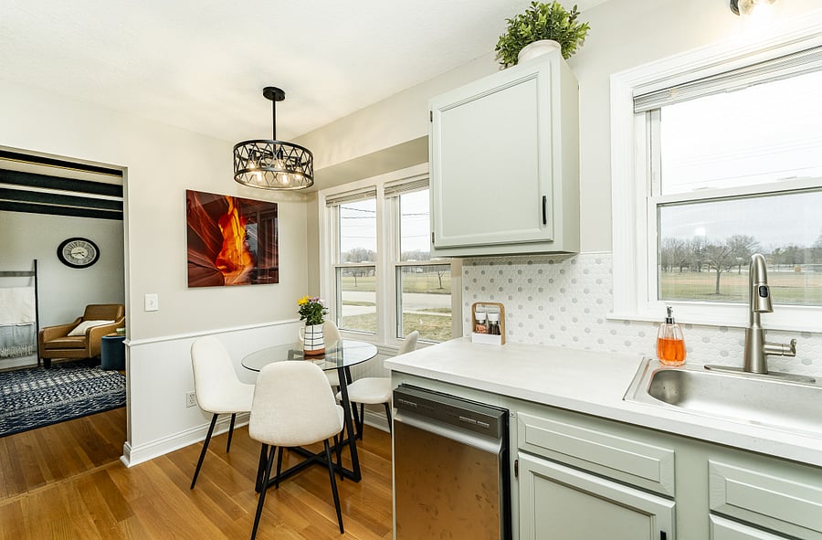 Kitchen and dinning room nook