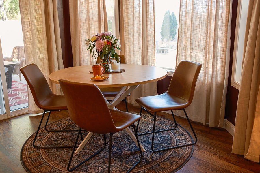 Comfortable dining table and leather chairs