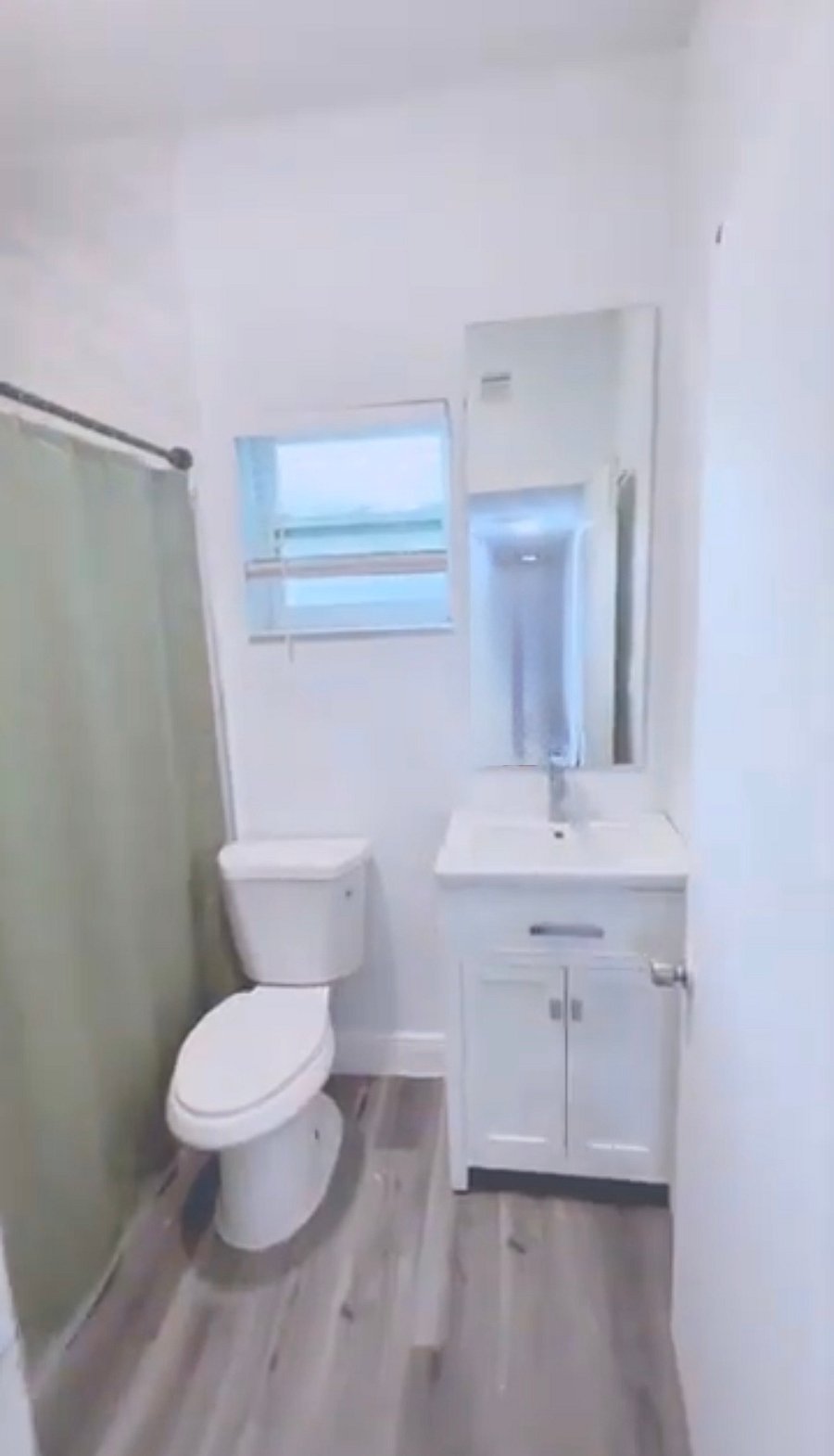 Furnished Finder property 990555_3 photo 9