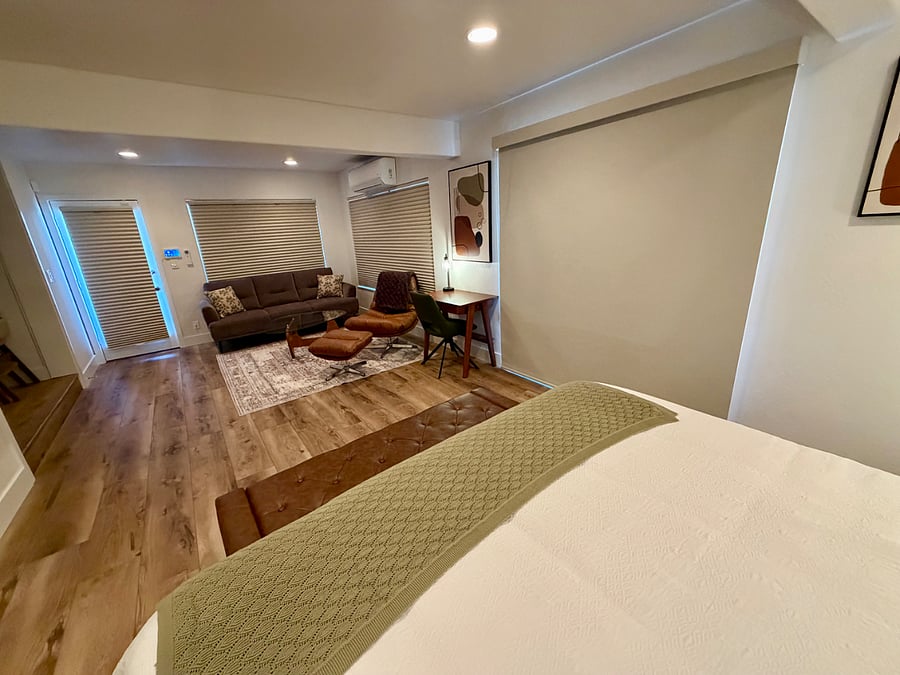 Furnished Finder property 990556_1 photo 25