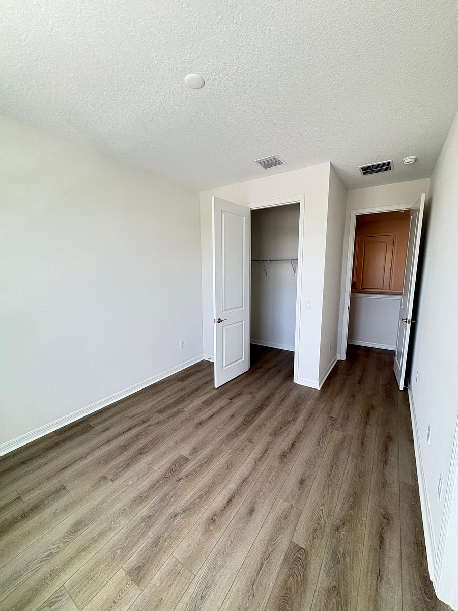 3rd bedroom with walk in closet