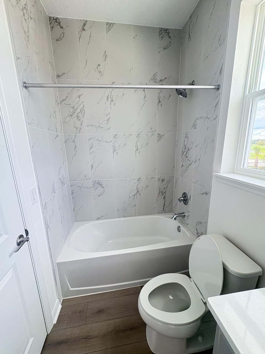 2nd bathroom upstairs