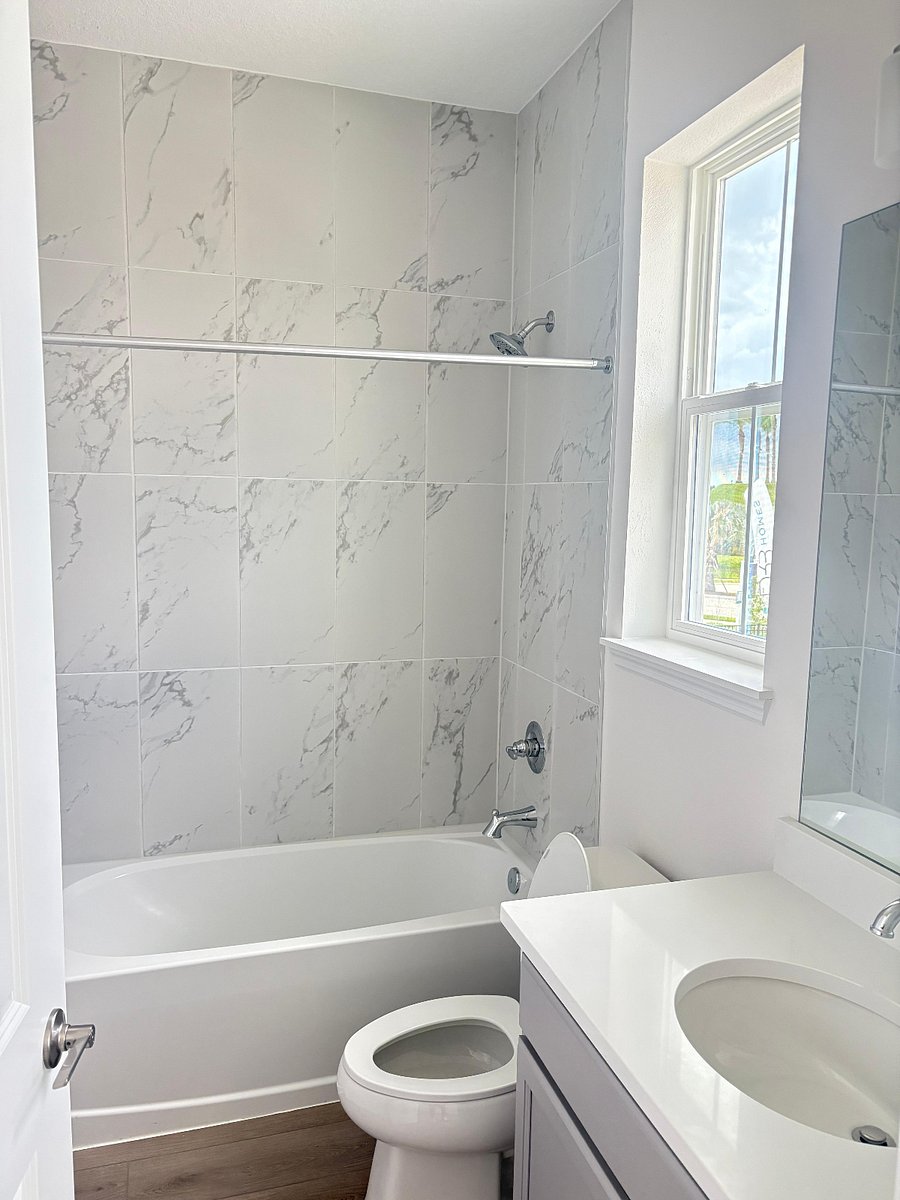 2nd bathroom upstairs
