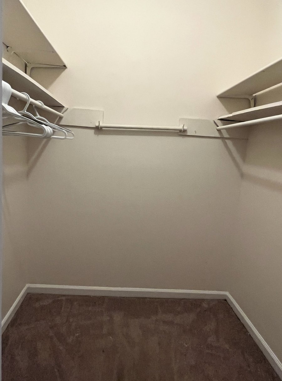 Walkin closets