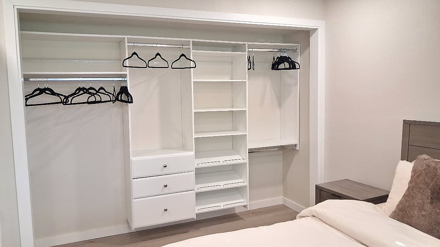 Wow ! look at that bedroom closet !