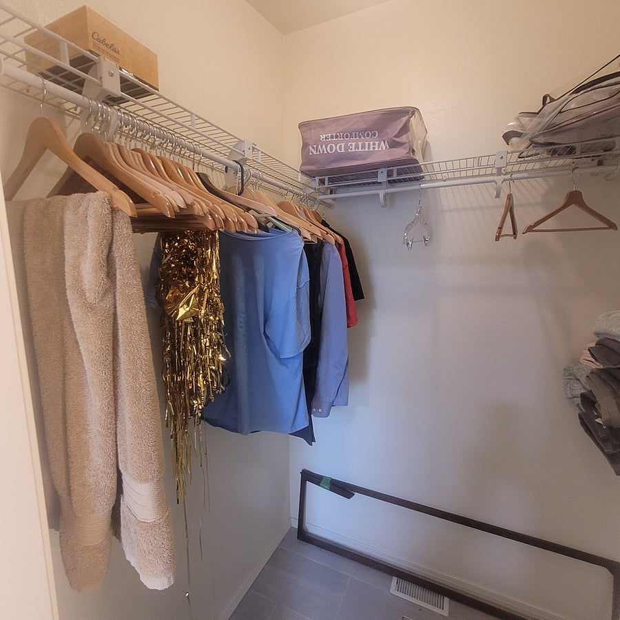 Large walk in off master suite