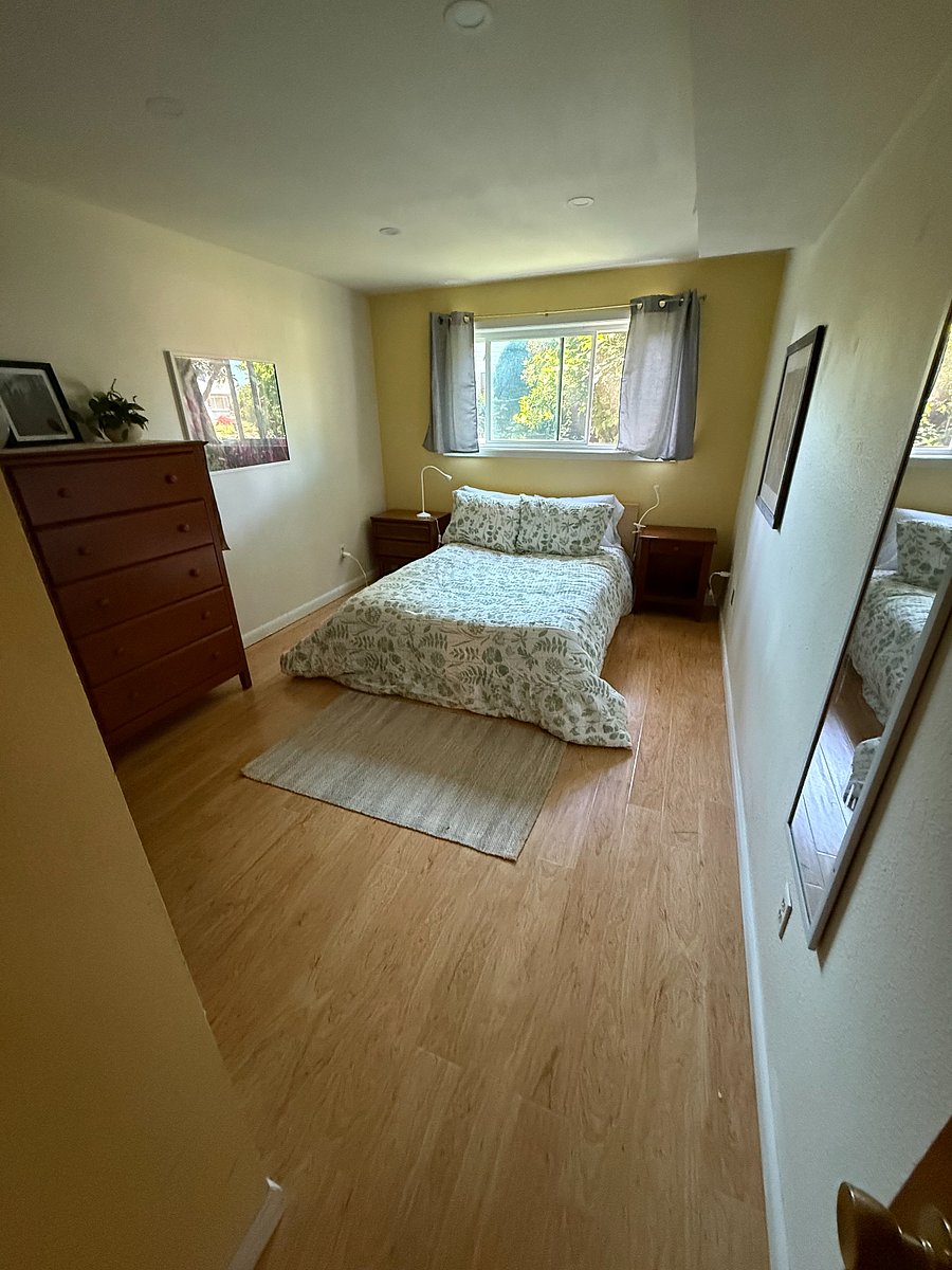 Bedroom 1 with Queen