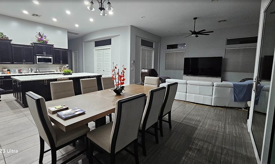 8 -10 people dinning table