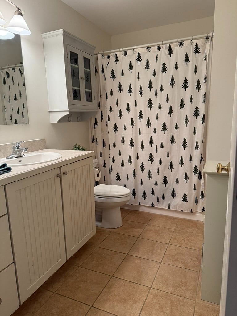 Full Bath - 3rd floor