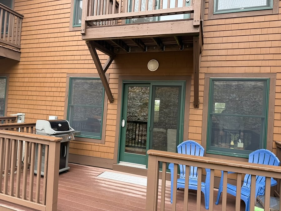 Deck with Grill