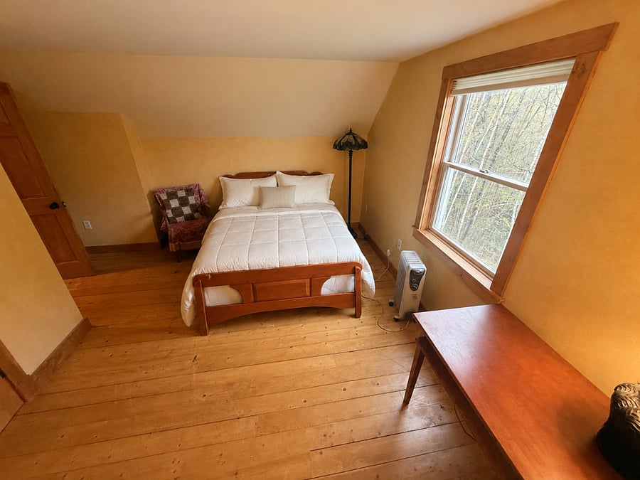 bedroom #3 (upstairs, southeast facing)