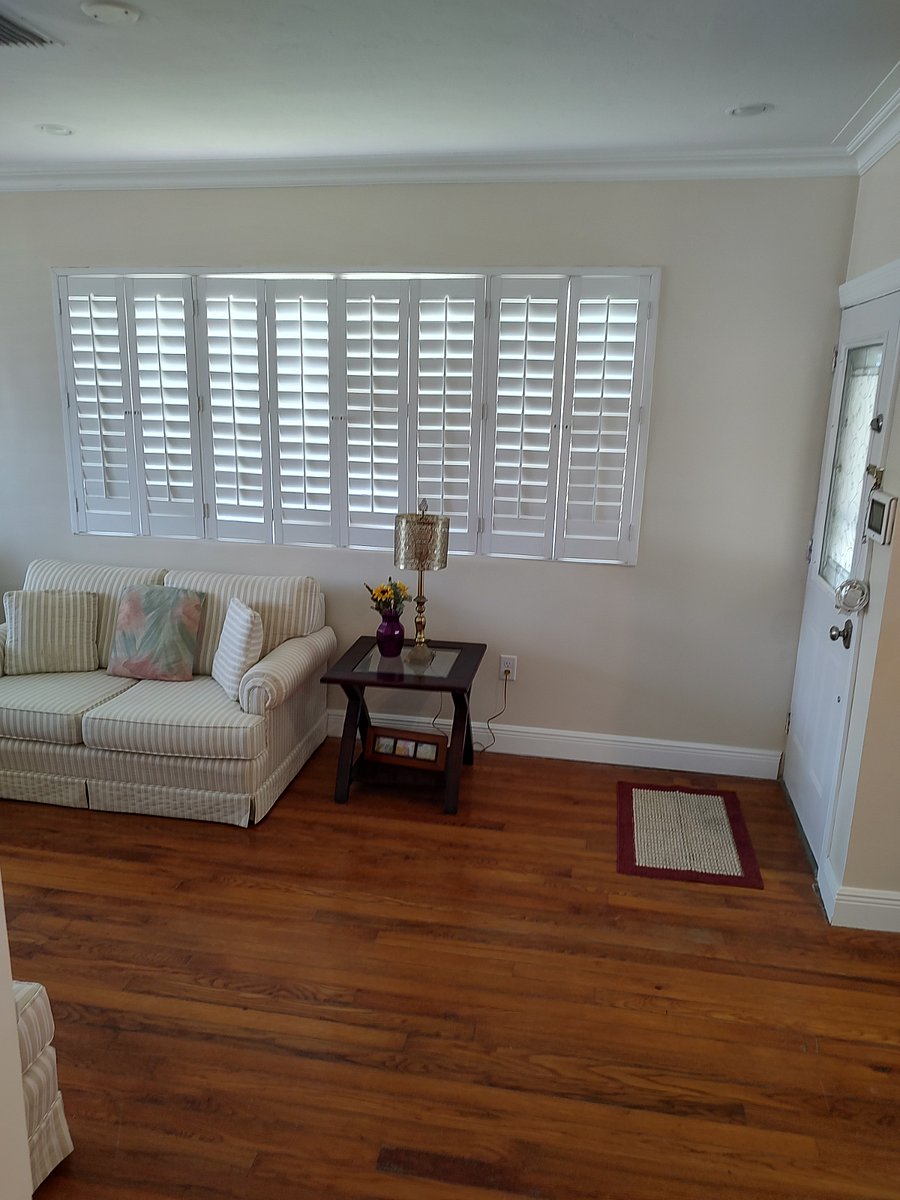 apt#1 living rm front door w_shutters 07122026