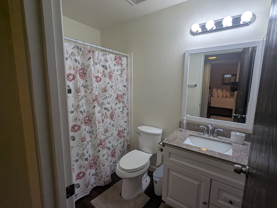 2nd Bathroom