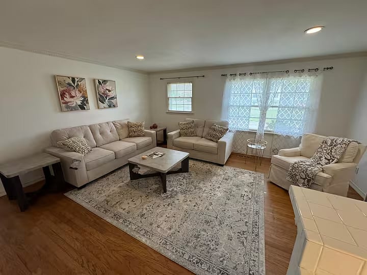 Furnished Finder property 991127_1 photo 3