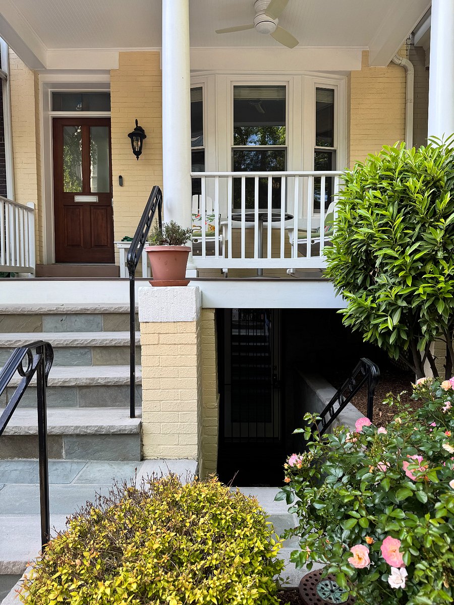 Front private entrance to the garden level