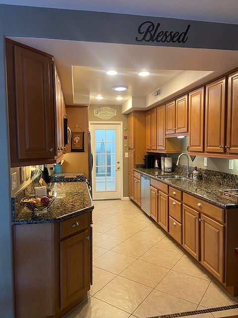 Galley Kitchen
