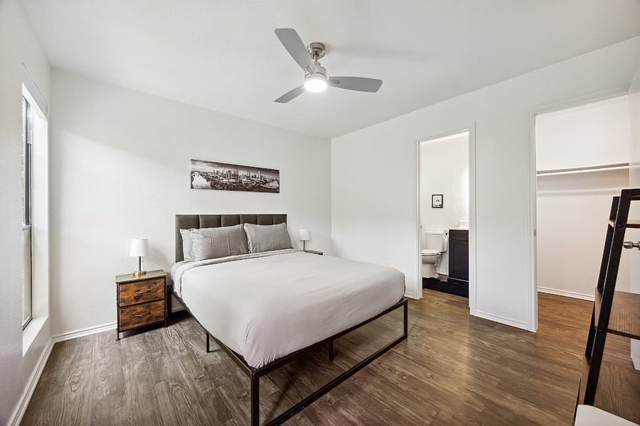 Bedroom #1