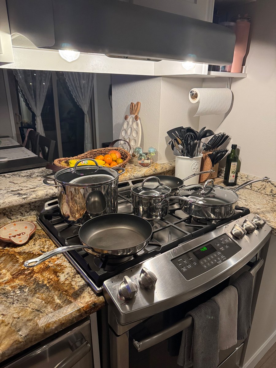 Stainless steel cookware
