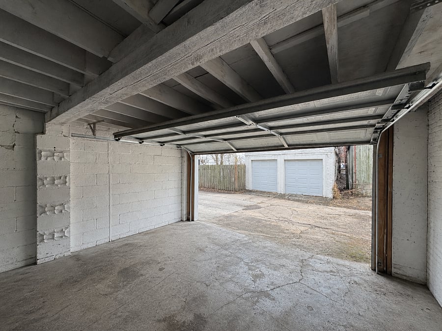Detached 1-car Garage (only garage on the Lombard St side of block) 